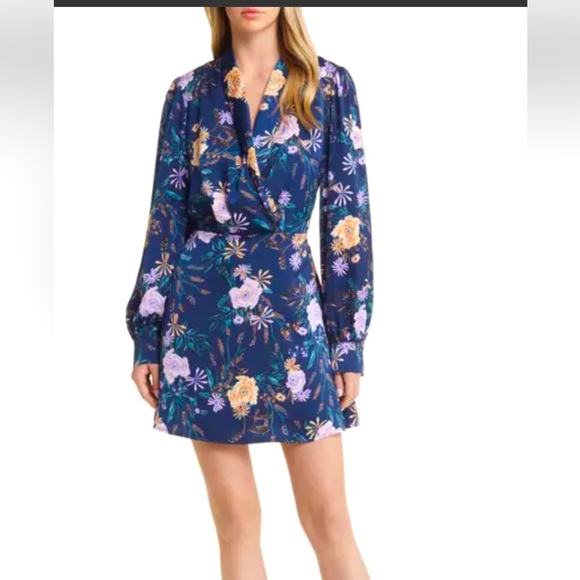 Lost + Wander Dresses & Skirts - NWOT LOST + WANDER EvA Floral Long Sleeve Wrap Dress